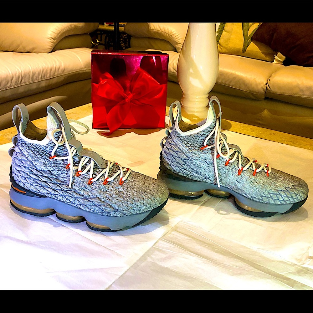 Nike James Lebron XV 15 shoes sneakers